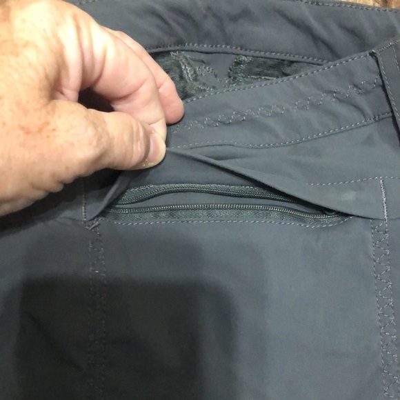 Eddie Bauer Capri’s - Picture 12 of 14